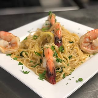 Shrimp Scampi Over Linguine