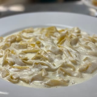 Fettuccine Alfredo